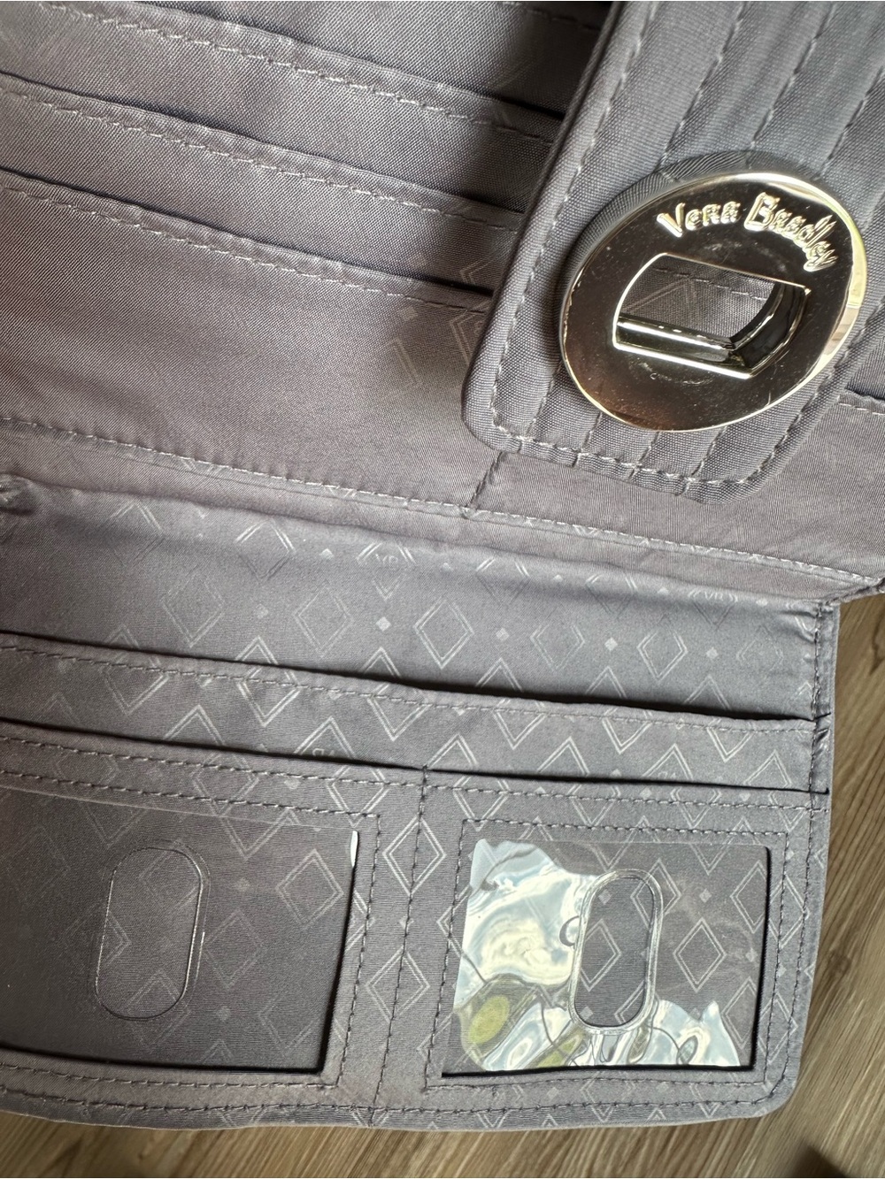 Vera Bradley Quilted Light Gray Turn-Lock Wallet - Picture 4 of 9